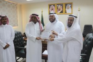 Dean of Jamoum University College Honors Affiliates of Chemistry Department